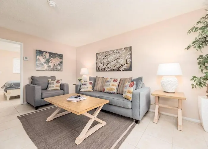 The Retreat 3 - Wilton Manors