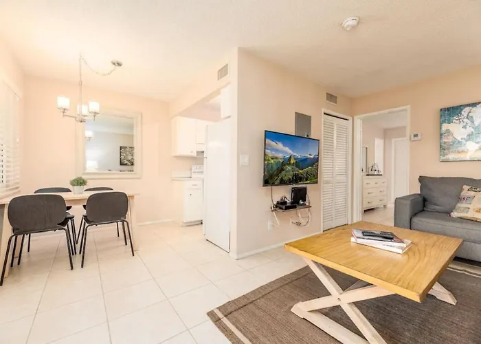 The Retreat 3 - Wilton Manors